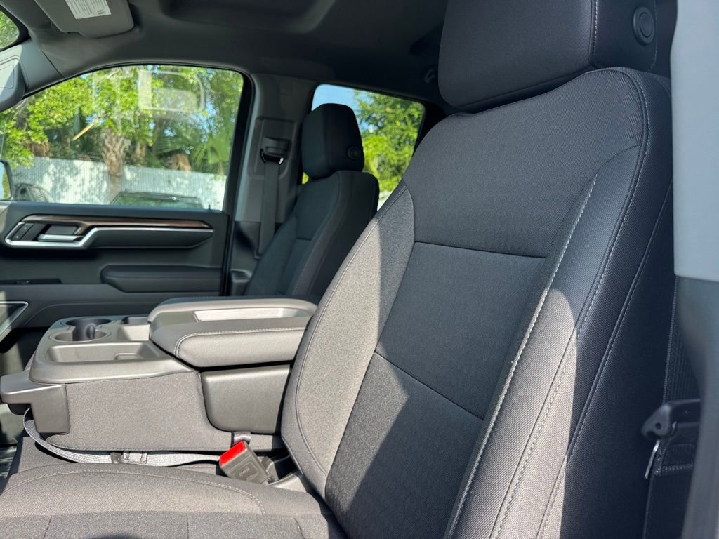 2025 Chevrolet Silverado 1500 RST photo 20