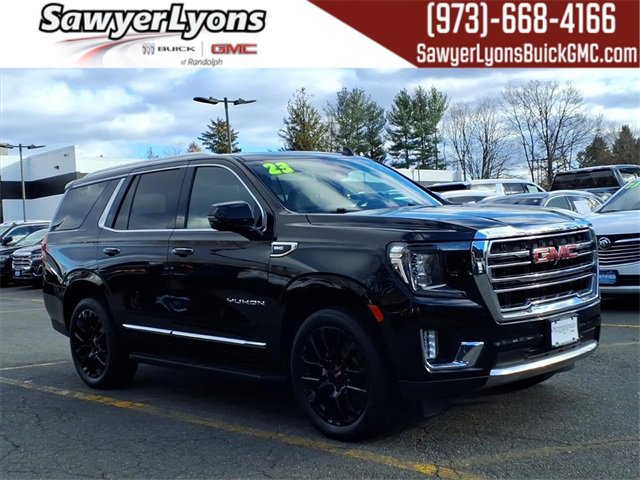 2023 GMC Yukon SLT's photo