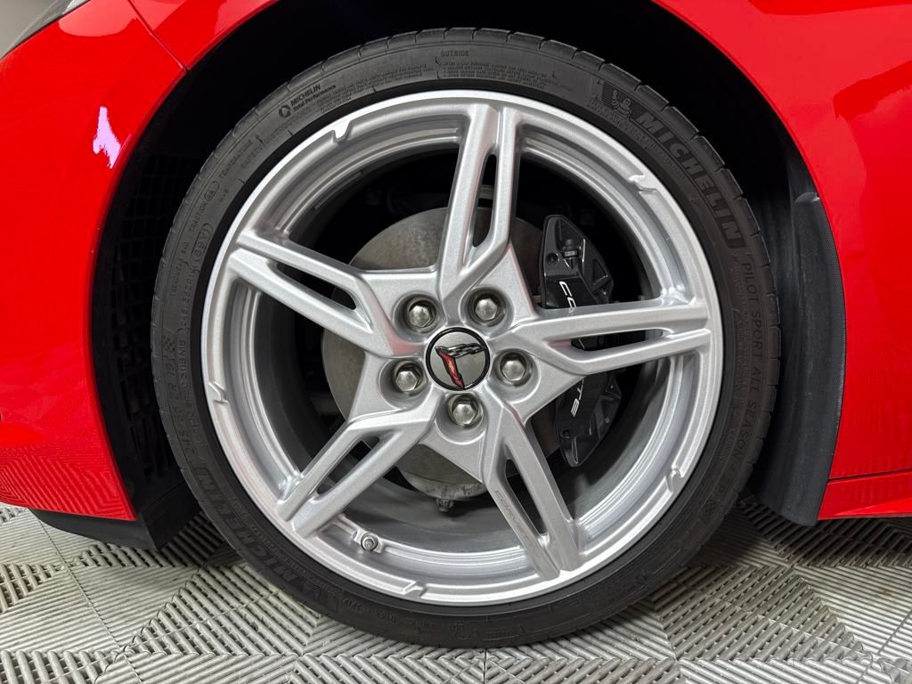2020 Chevrolet Corvette Stingray 2LT photo 14