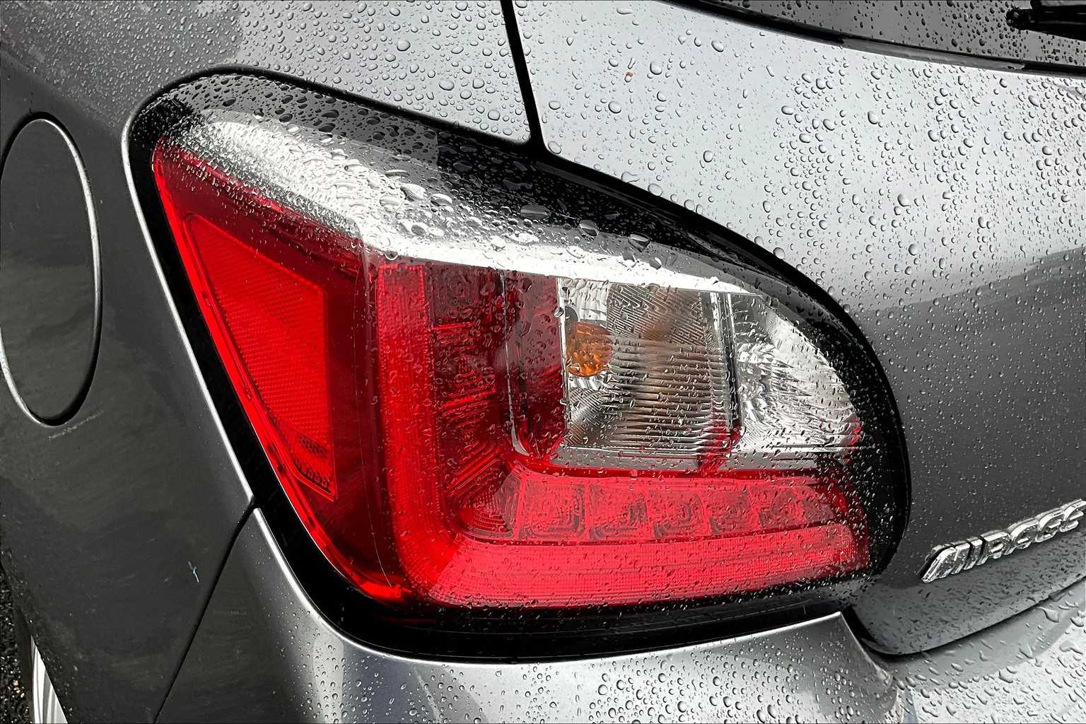 2022 Mitsubishi Mirage ES photo 26