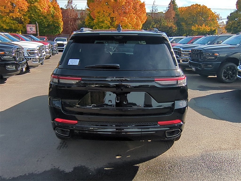 2025 Jeep Grand Cherokee Summit Reserve photo 4