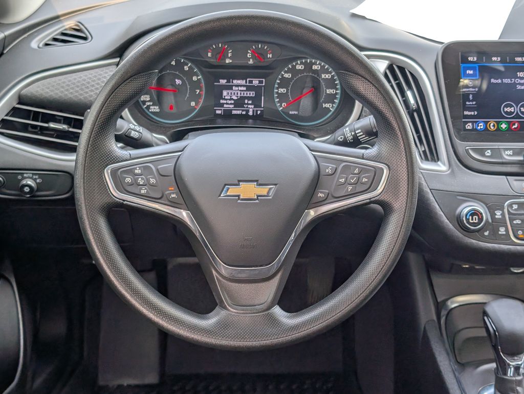 2023 Chevrolet Malibu 1LT photo 11