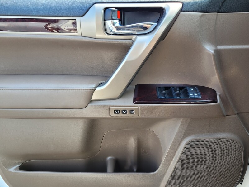 2014 Lexus GX 460 Base photo 27