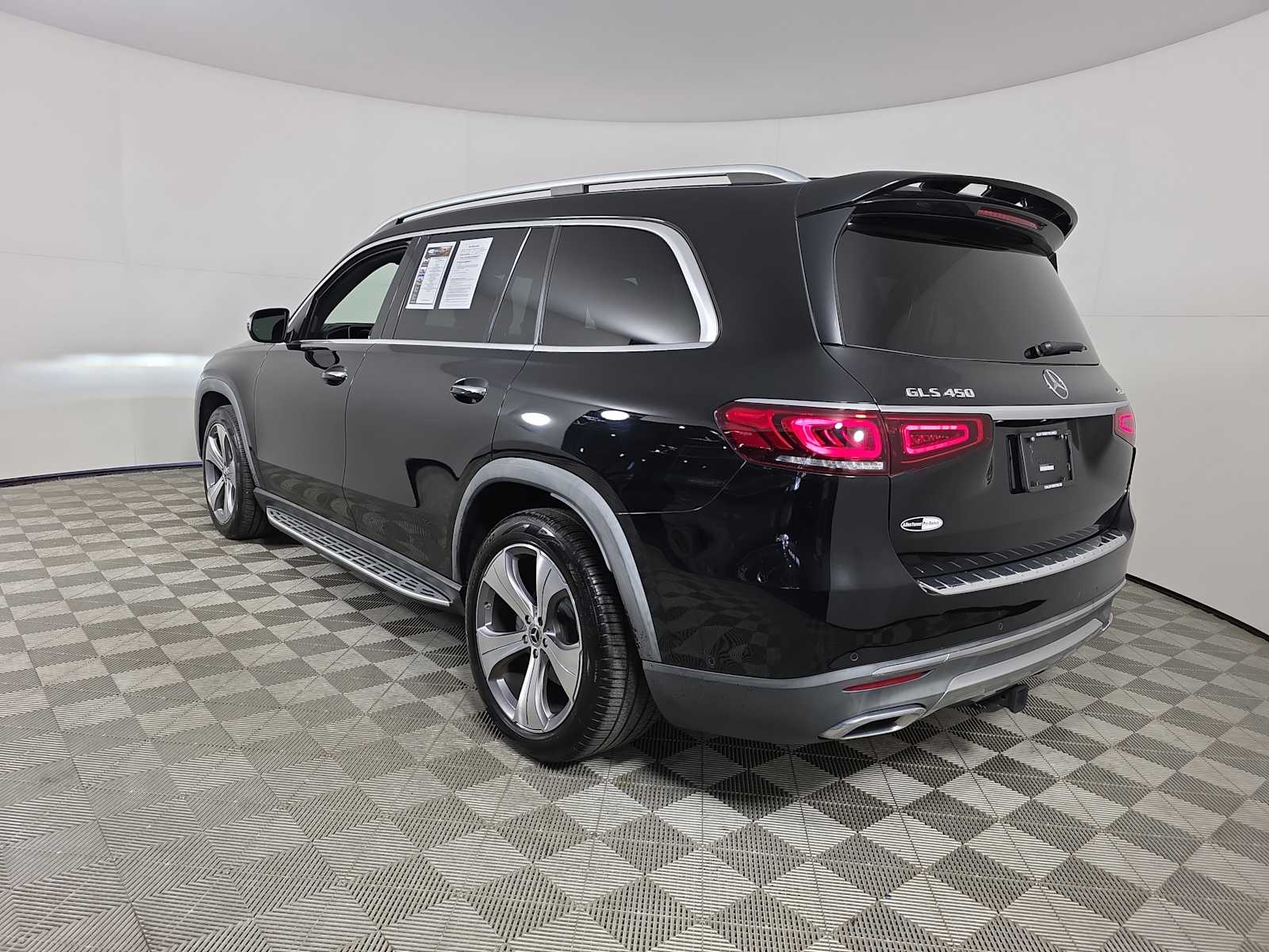 2021 Mercedes Benz GLS 450 4MATIC photo 4