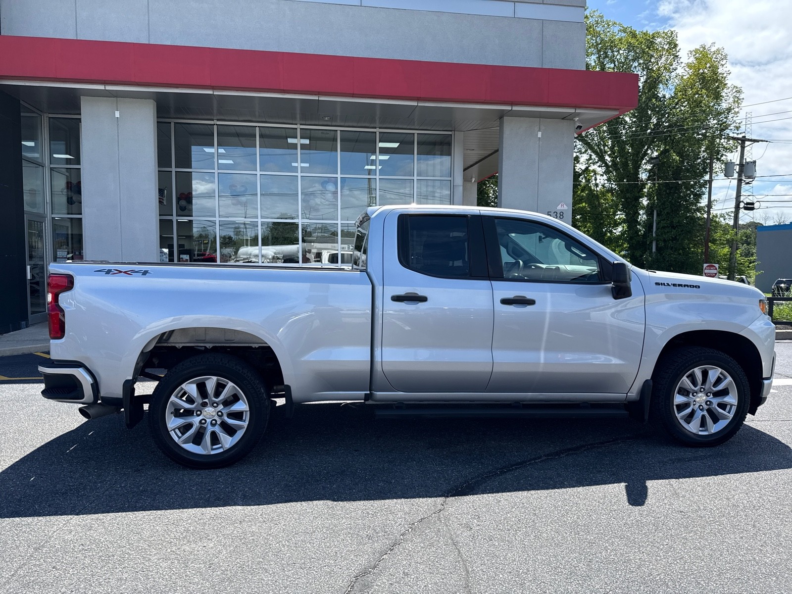2020 Chevrolet Silverado 1500 Custom photo 7