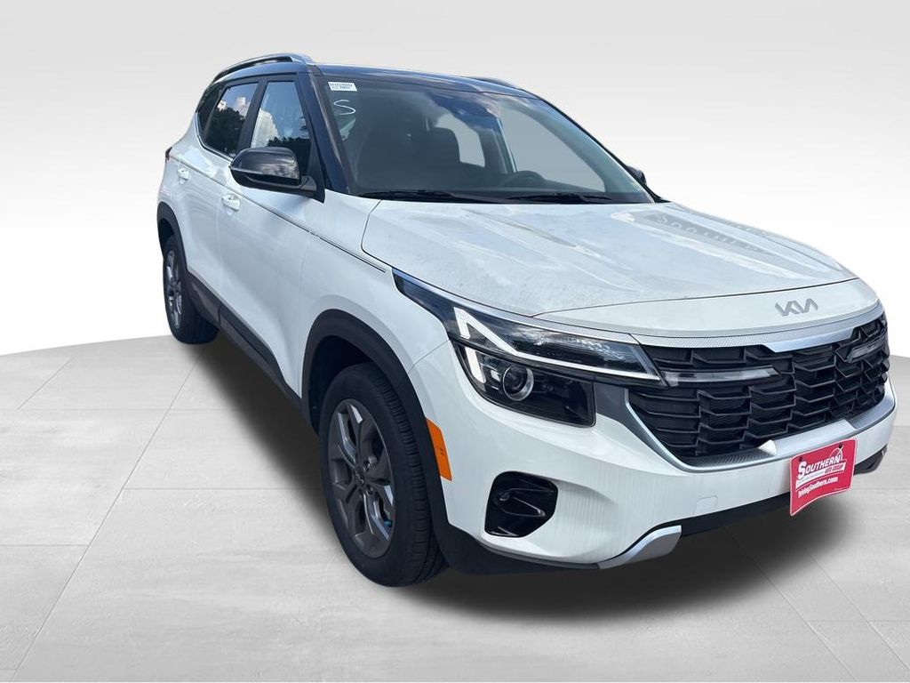 2024 Kia Seltos SX photo 7