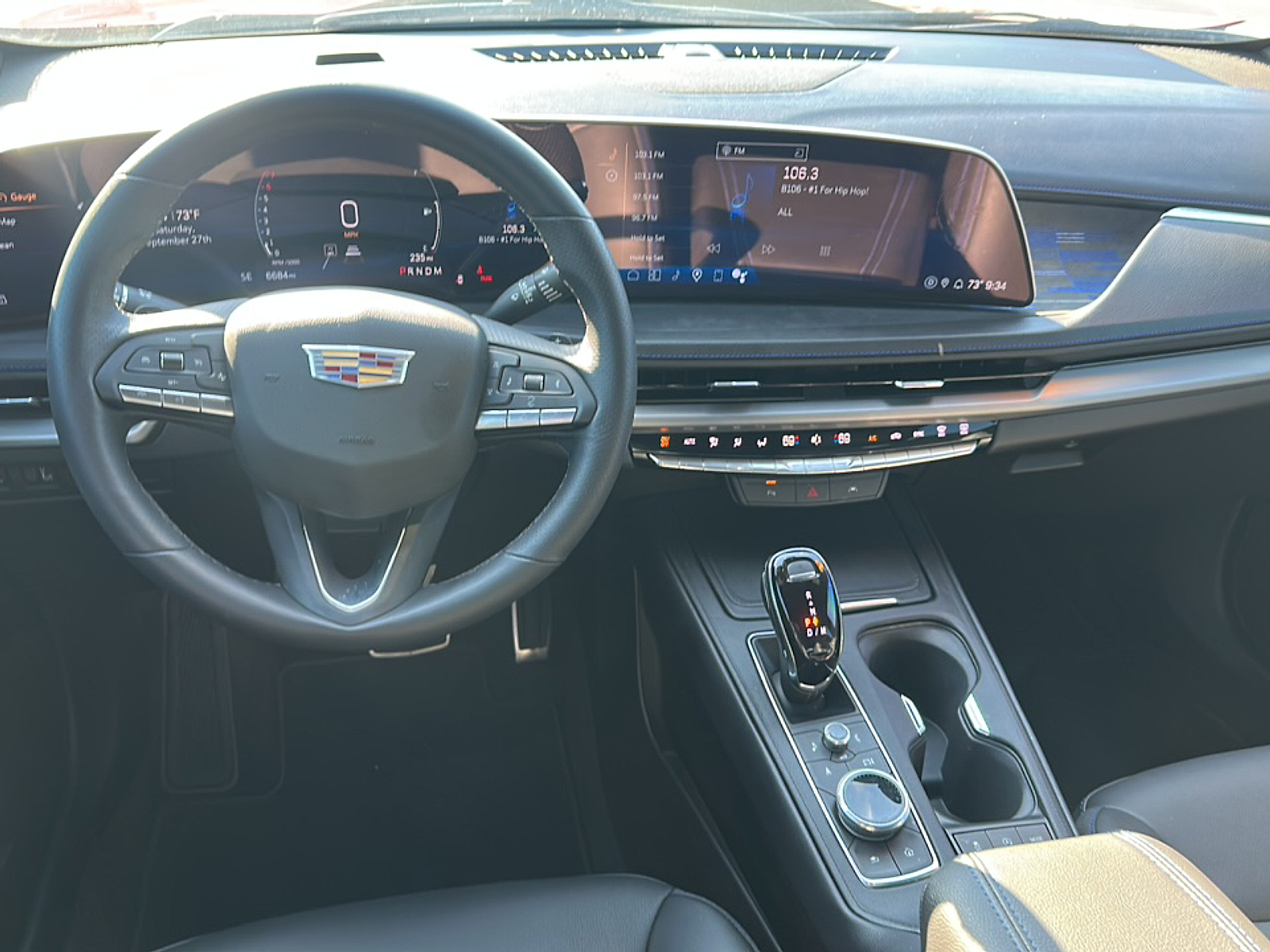 2025 Cadillac XT4 Sport photo 8