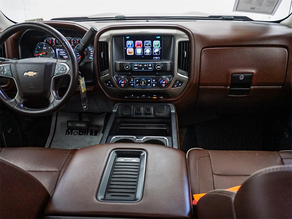 2016 Chevrolet Silverado High Country photo 13