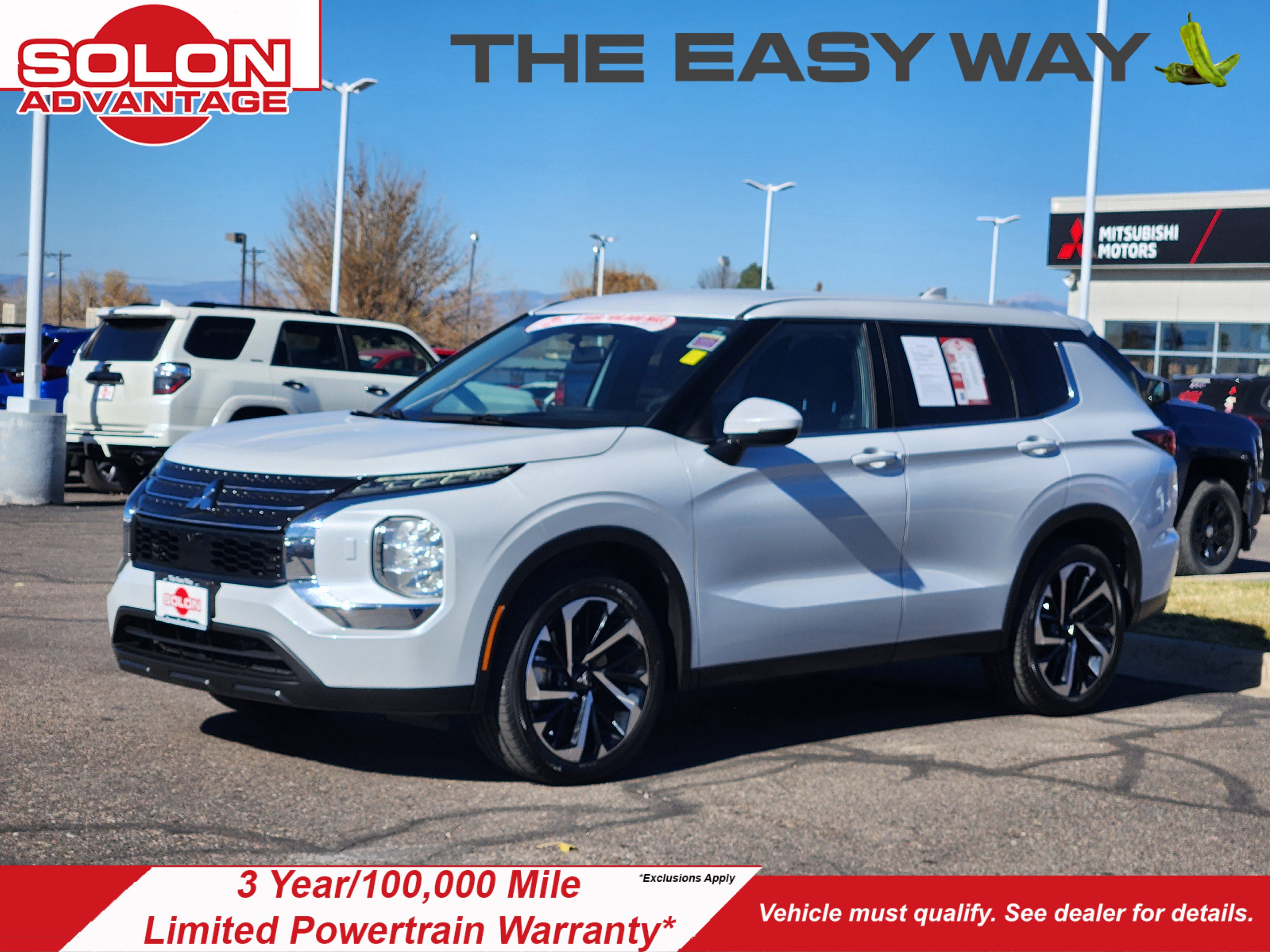 2022 Mitsubishi Outlander ES