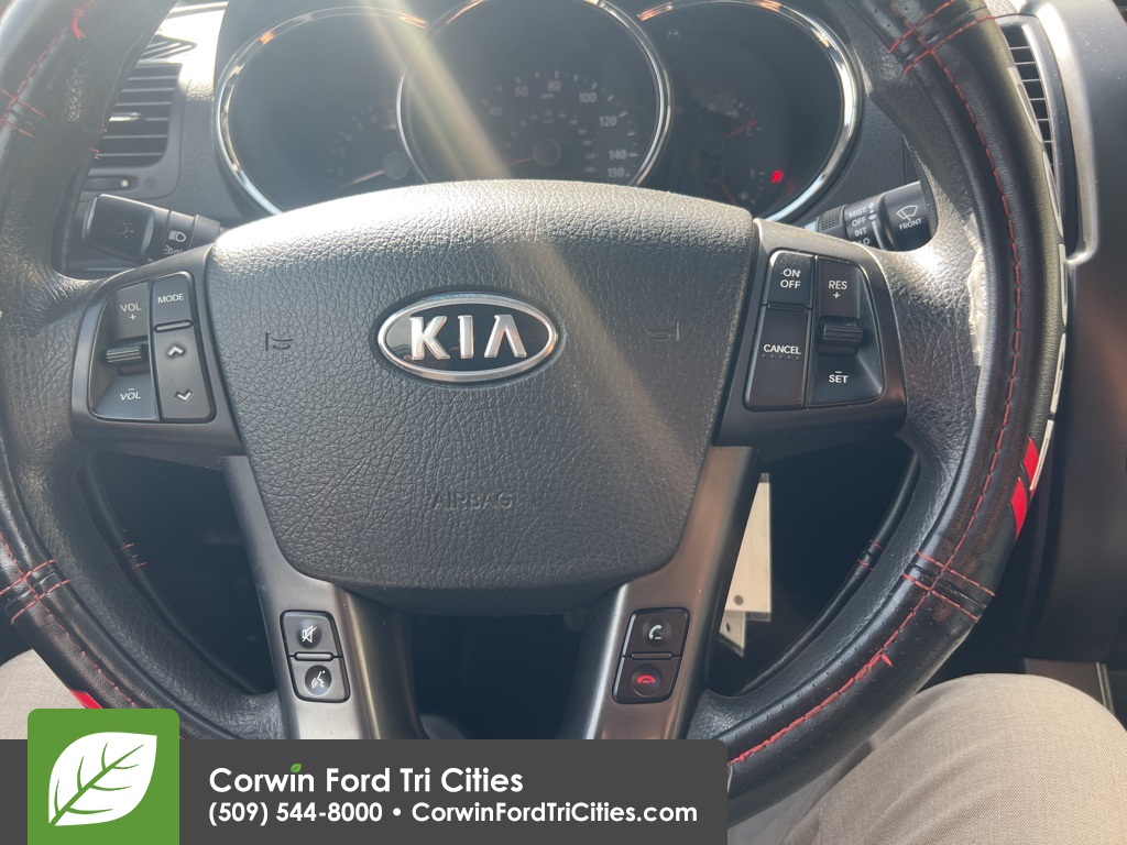 2013 Kia Sorento LX photo 3
