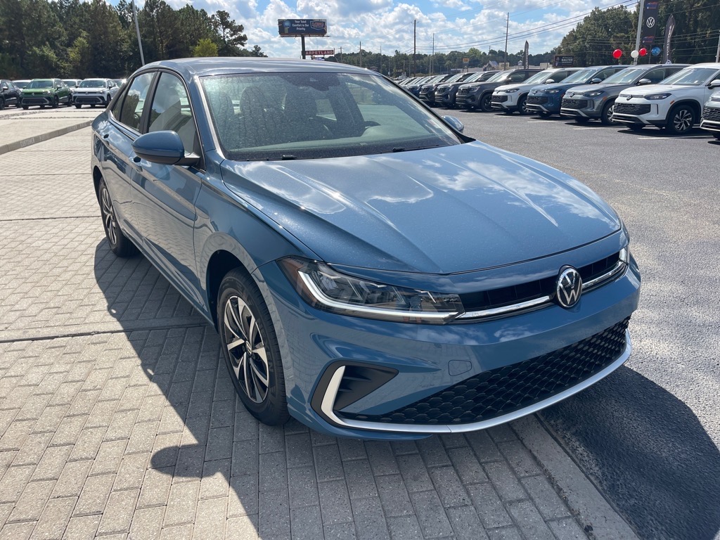 2025 Volkswagen Jetta 1.5T S photo 3