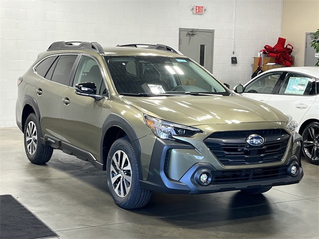 2025 Subaru Outback Premium photo 2