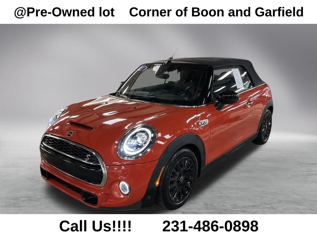 2021 MINI Convertible S's photo