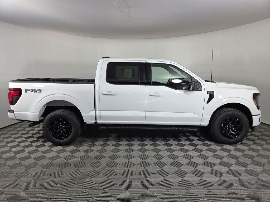 2025 Ford F-150 XLT photo 9