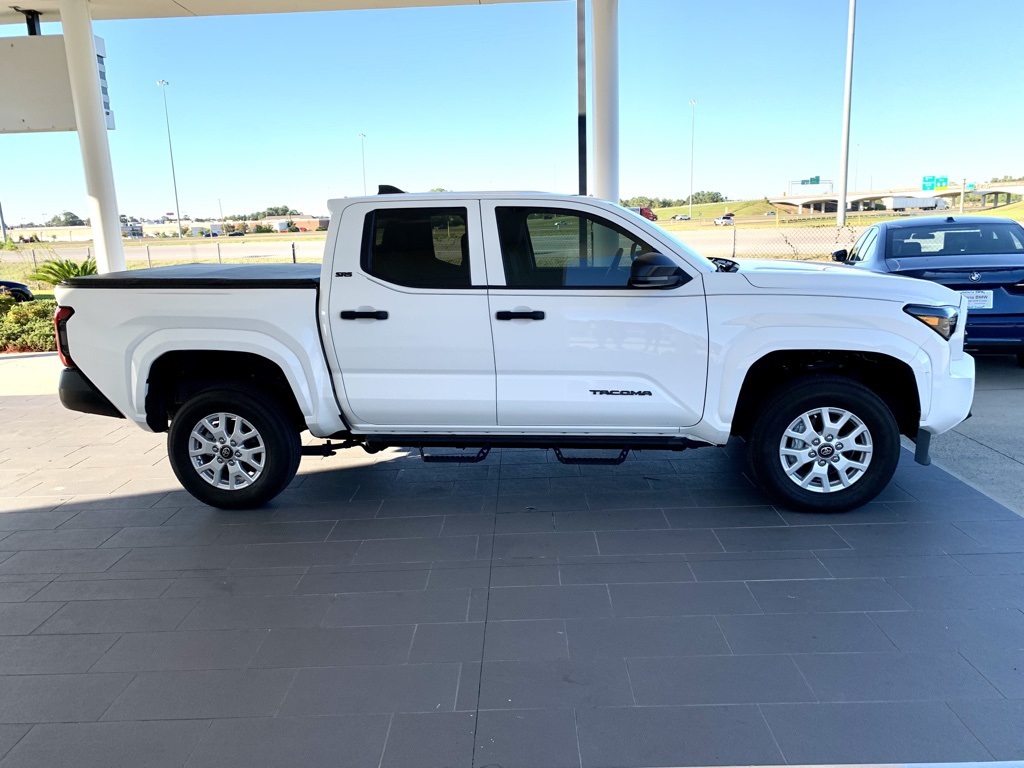 2024 Toyota Tacoma SR photo 4