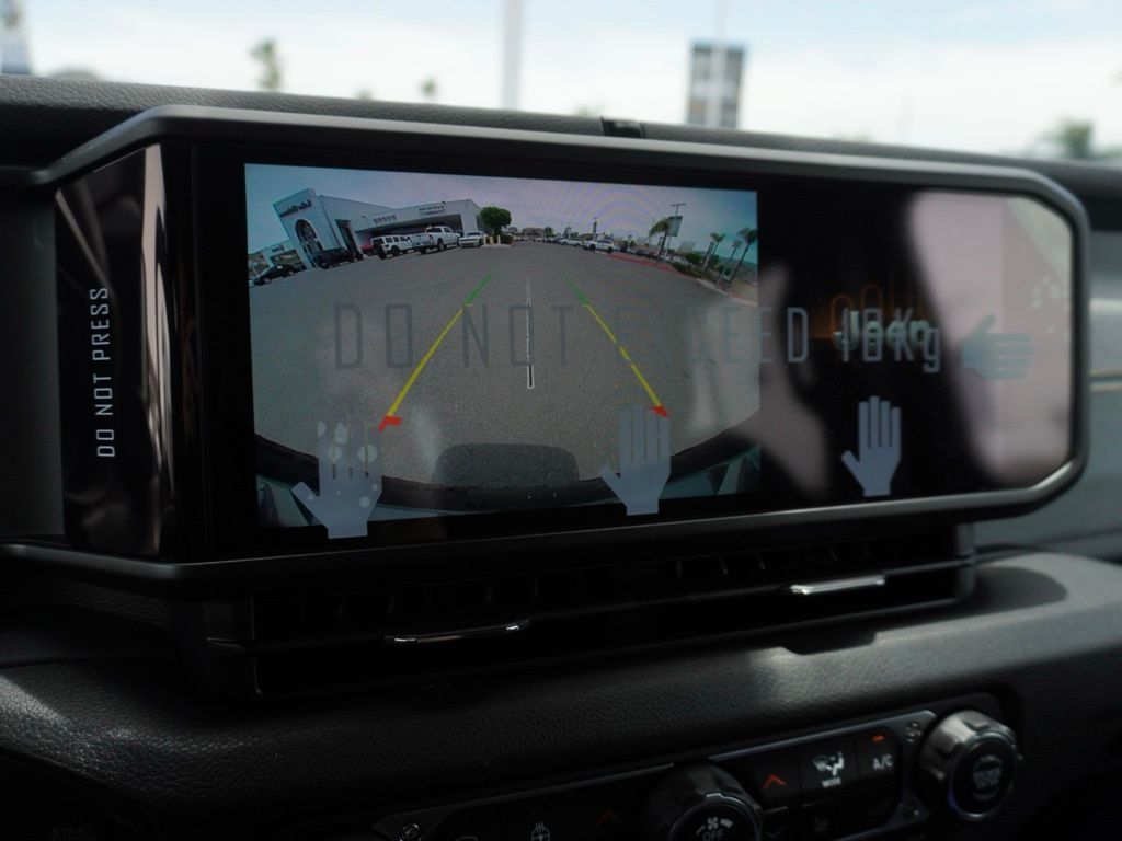 New 2024 Black Clear-Coat Exterior Paint Jeep 4-Door Sport S image 14