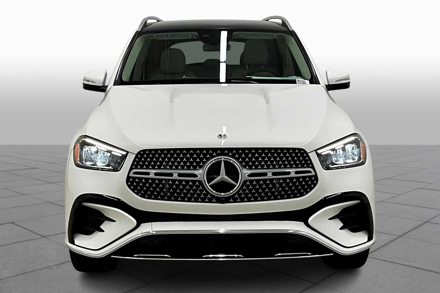 2026 Mercedes Benz GLE 450 4MATIC photo 3