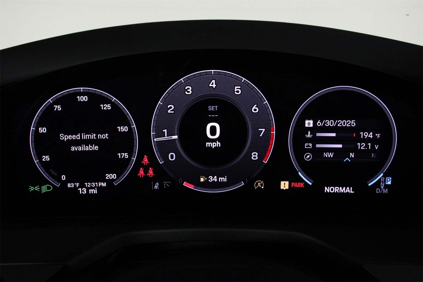 2025 Porsche Panamera 4 photo 13