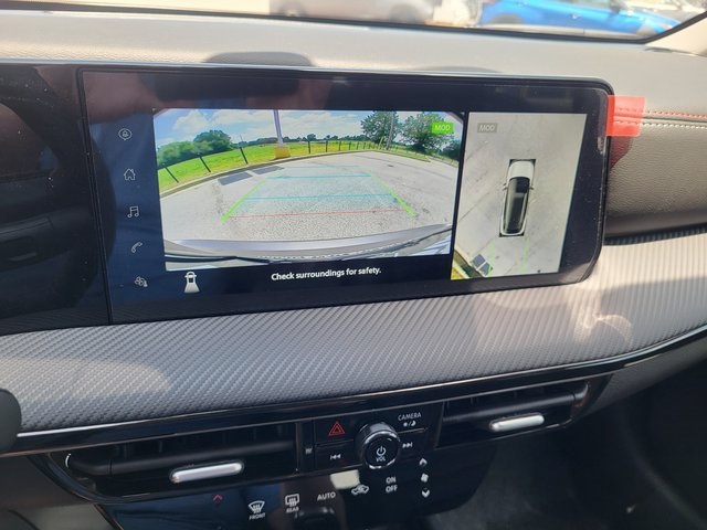 2025 Nissan Kicks SR photo 15