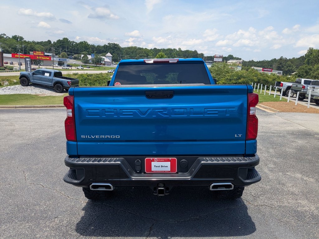 2023 Chevrolet Silverado 1500 LT Trail Boss High Country photo 6