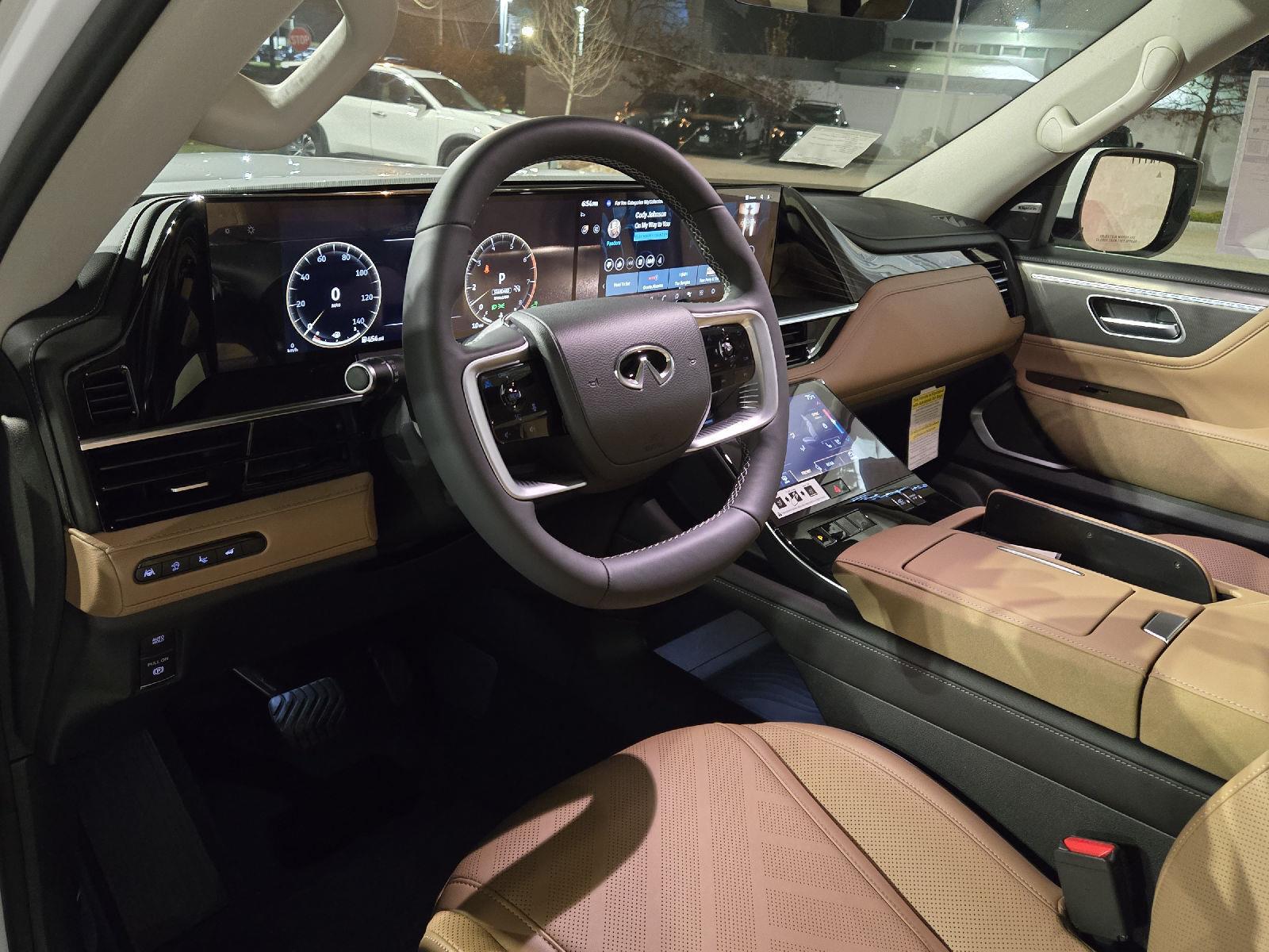 2026 Infiniti QX80 Luxe photo 4