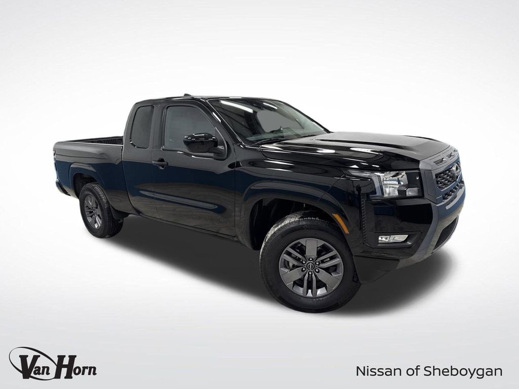 2025 Nissan Frontier SV's photo