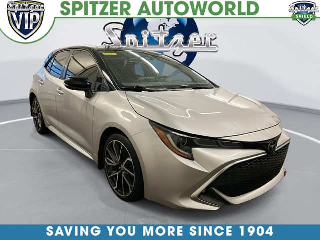 2022 Toyota Corolla Hatchback XSE's photo