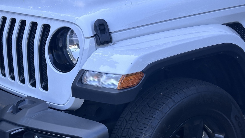 2022 Jeep Wrangler Unlimited Sahara Altitude photo 11