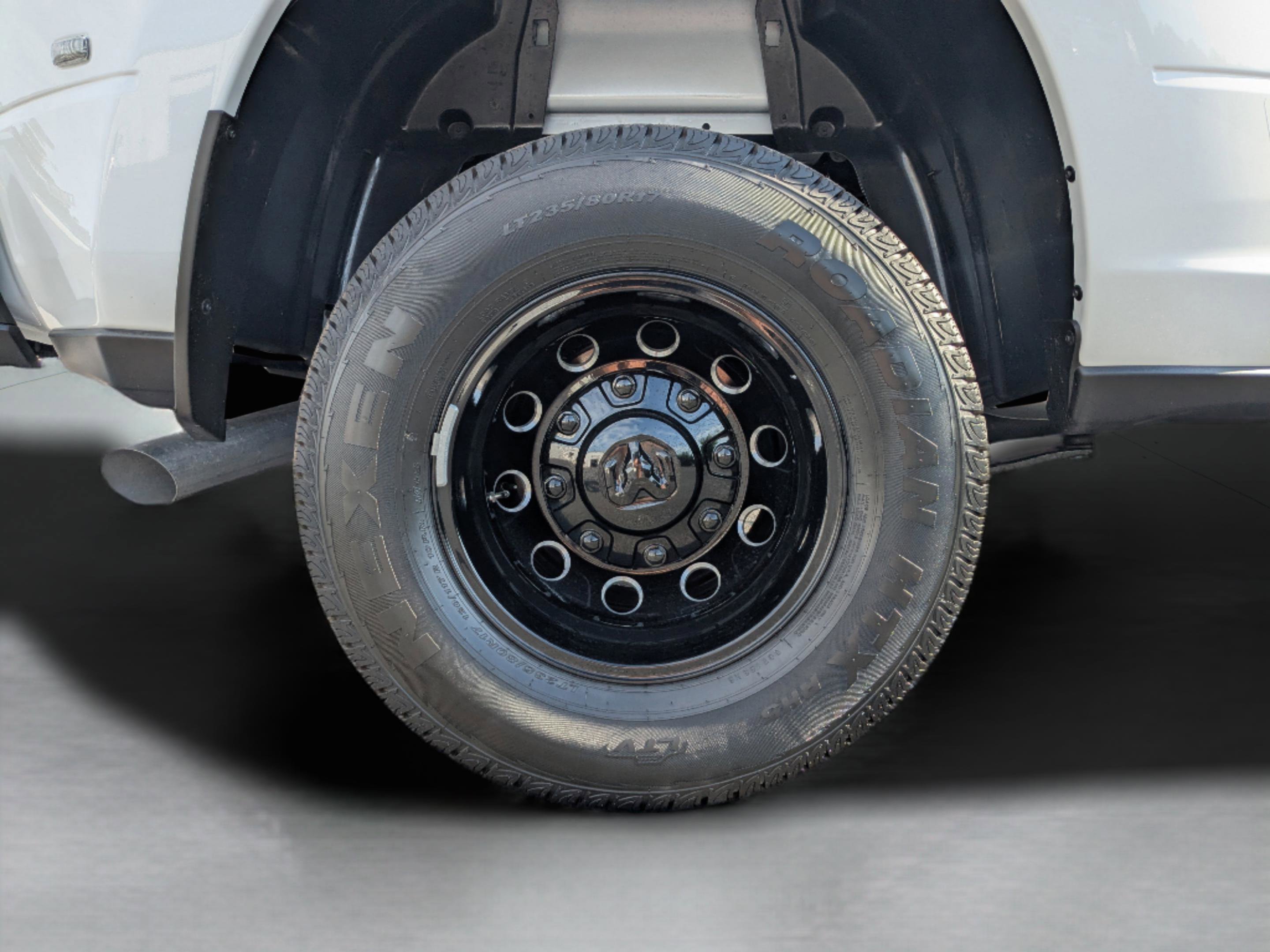 2025 Ram 3500 Big Horn photo 38