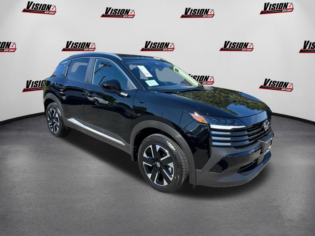 2025 Nissan Kicks SV photo 3