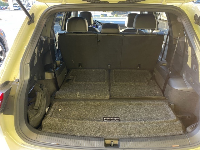 2022 Volkswagen Tiguan SE R-Line Black photo 4