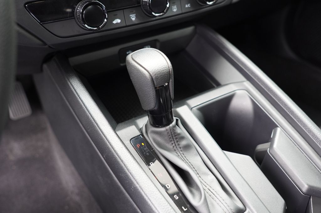 2024 Honda Accord LX photo 23