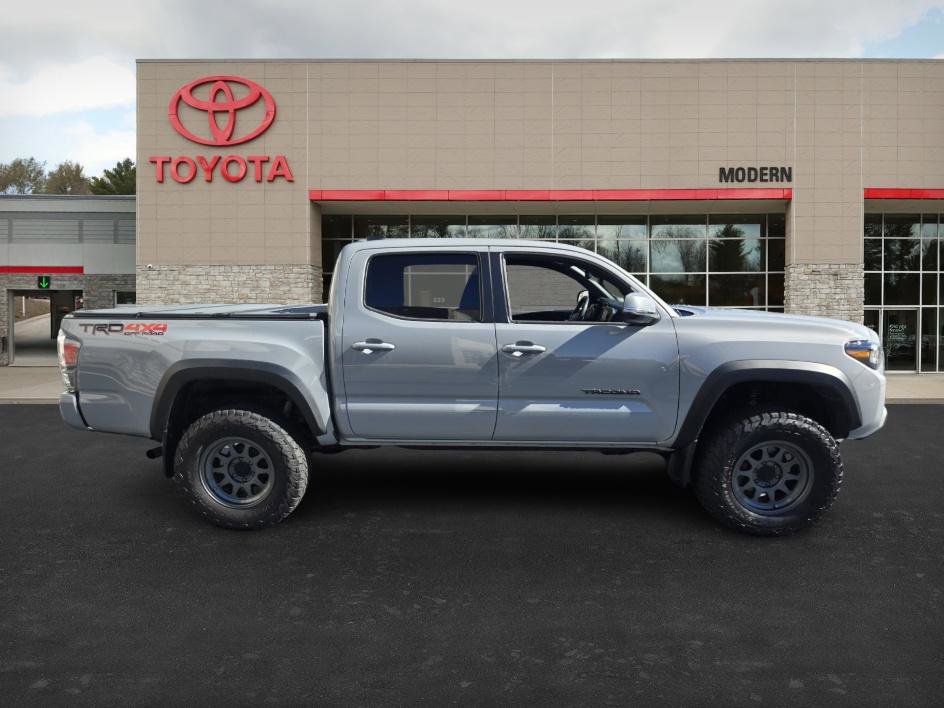 2021 Toyota Tacoma TRD Off-Road V6 photo 4