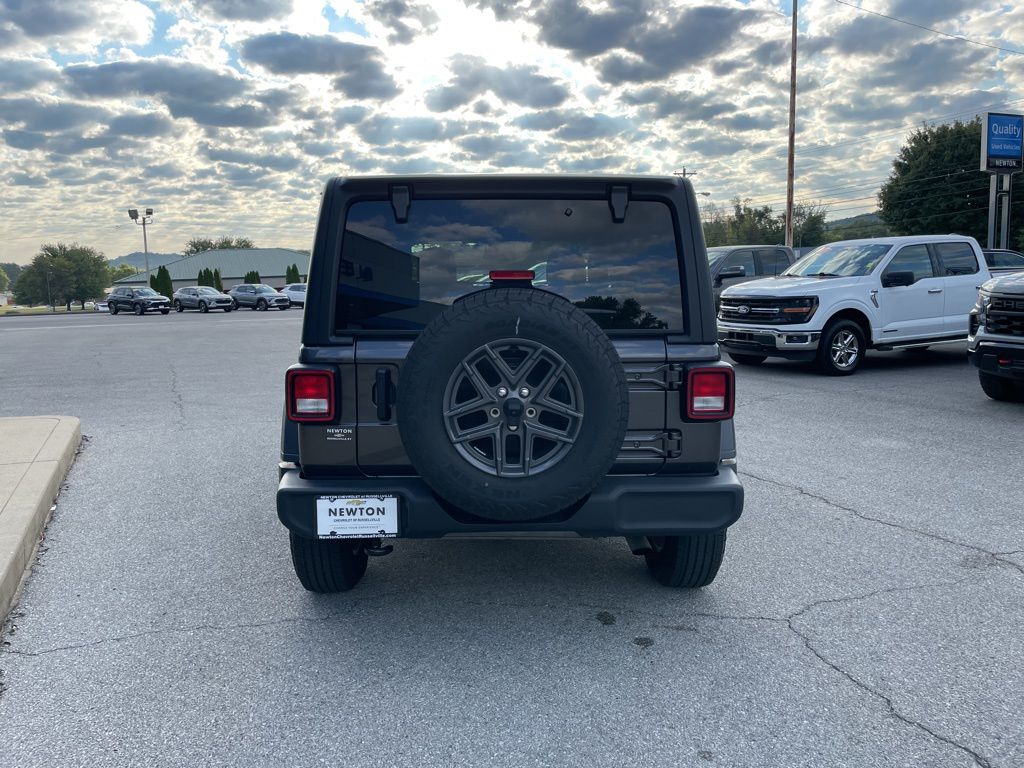 2024 Jeep Wrangler Sport S photo 7