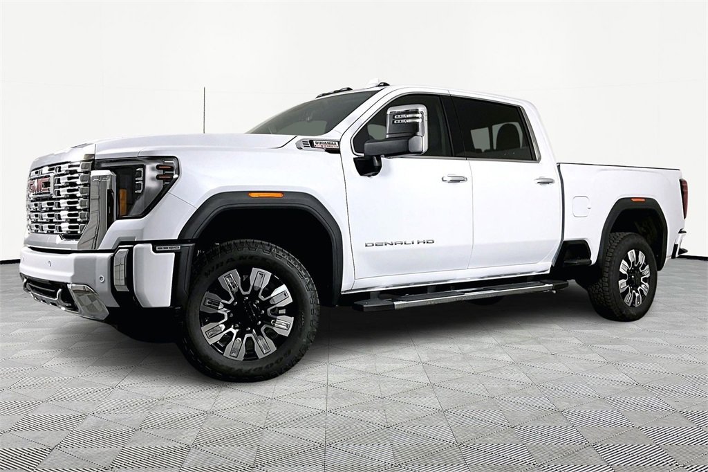2026 GMC Sierra 2500HD Denali's photo
