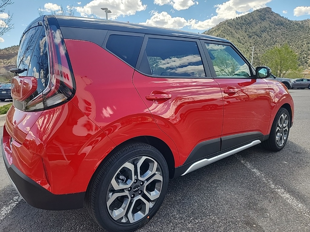 2025 Kia Soul EX photo 6