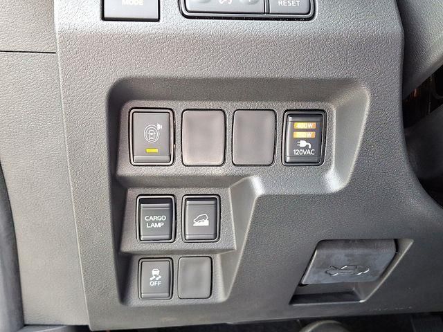 2025 Nissan Frontier SV photo 15