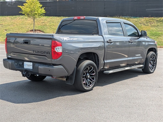 2018 Toyota Tundra SR5 photo 4