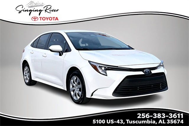 2025 Toyota Corolla LE's photo