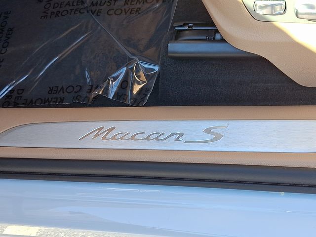 2024 Porsche Macan S photo 44