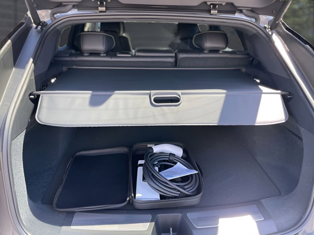 2023 Cadillac Lyriq Luxury photo 4