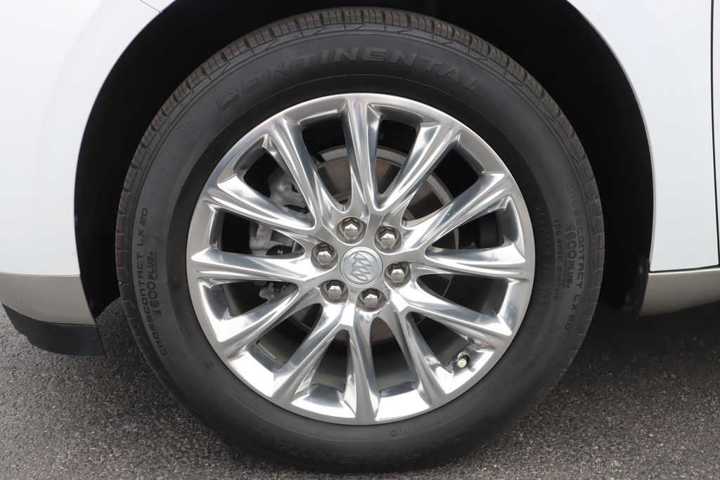 2021 Buick Enclave Essence photo 32