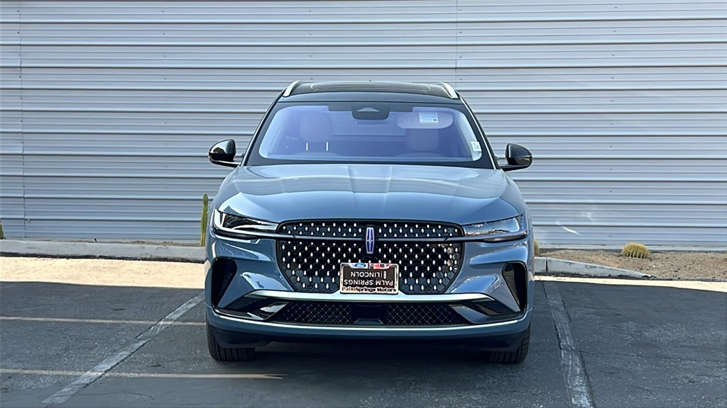 2025 Lincoln Nautilus Reserve photo 2