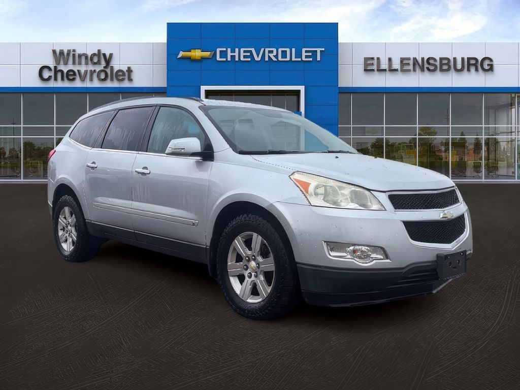 2010 Chevrolet Traverse 1LT's photo