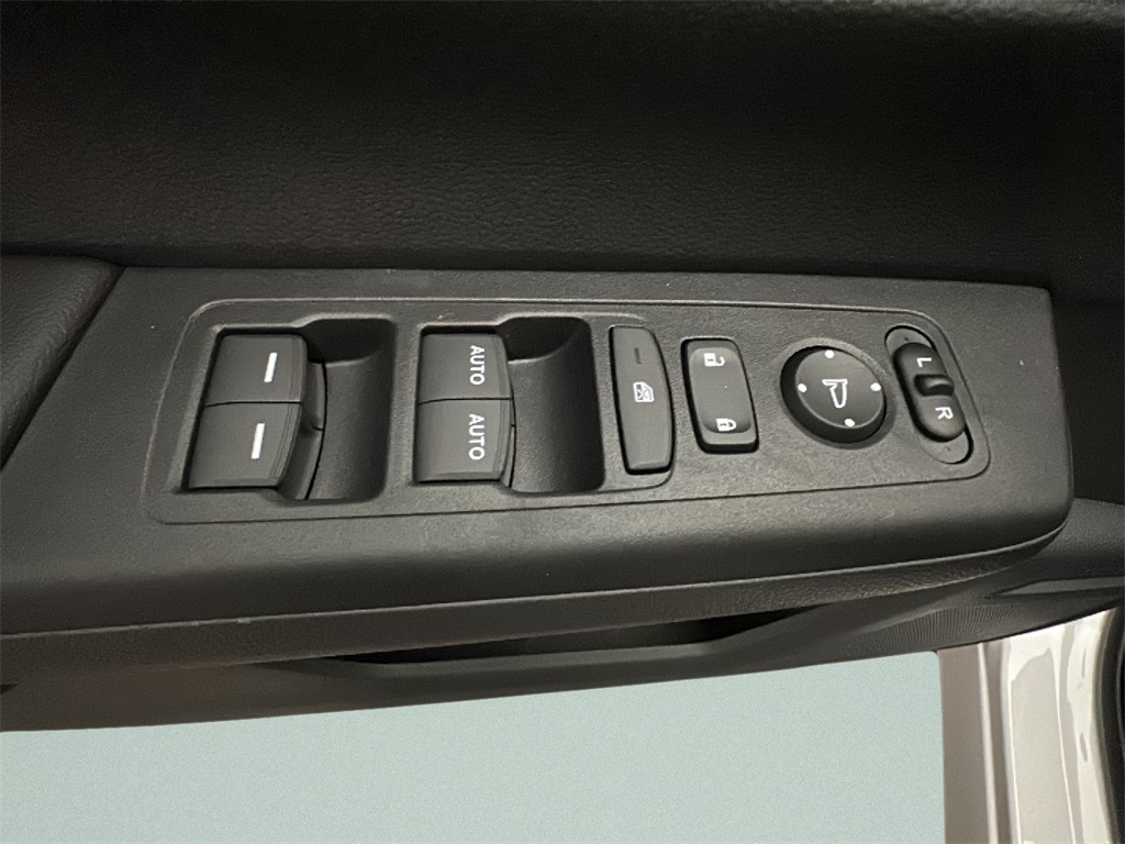 2026 Honda CR-V EX photo 3