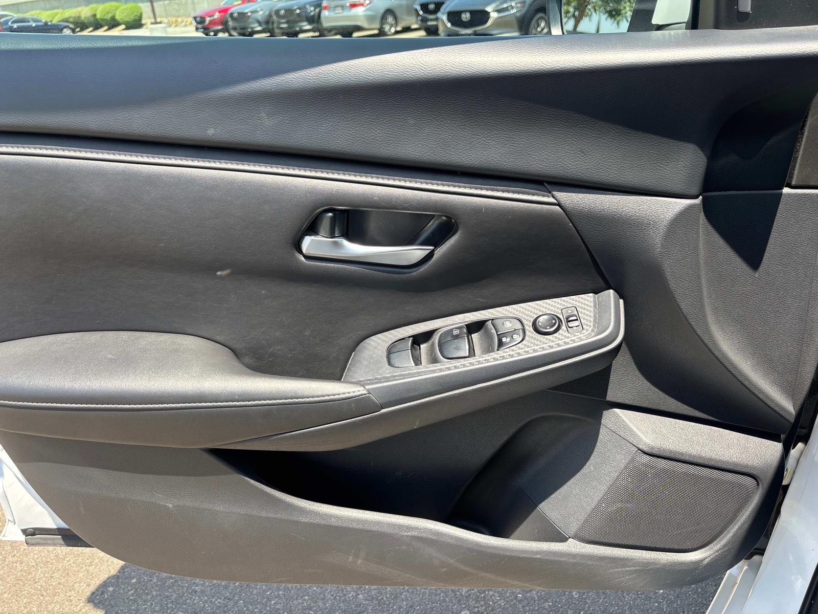 2023 Nissan Sentra SV photo 19
