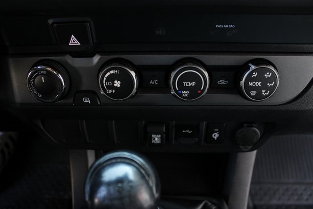 2020 Toyota Tacoma TRD Off-Road photo 23