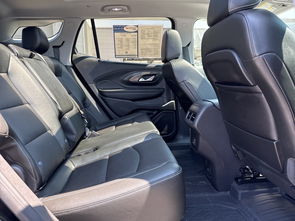 2024 Gmc Terrain SLT photo 29