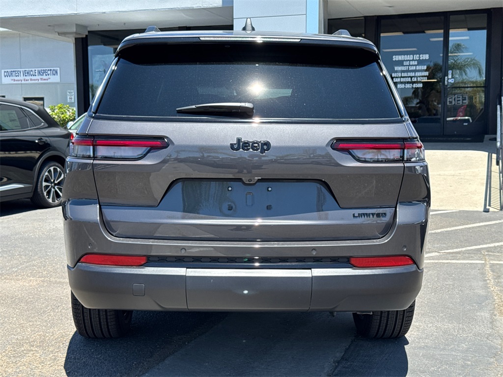 2025 Jeep Grand Cherokee Limited photo 12