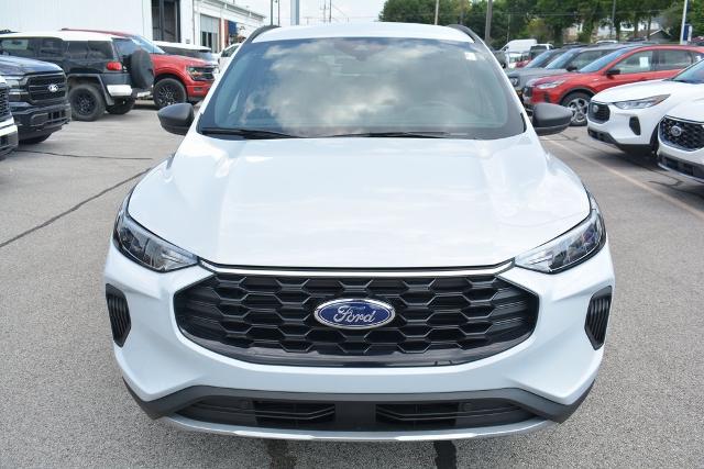2025 Ford Escape ST-Line photo 2